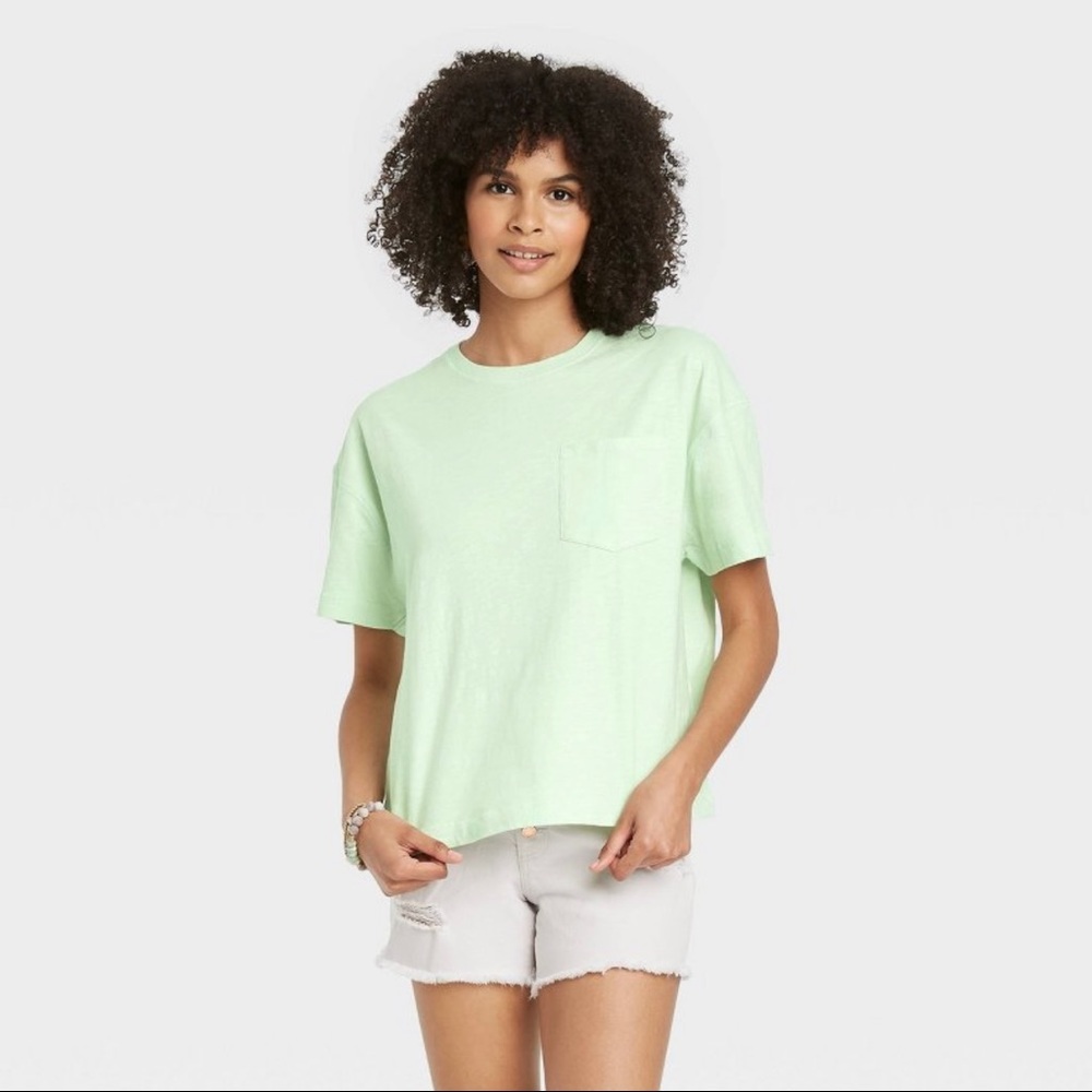 Women's Short Sleeve Boxy T-Shirt - Universal Thread™ Light Green Small